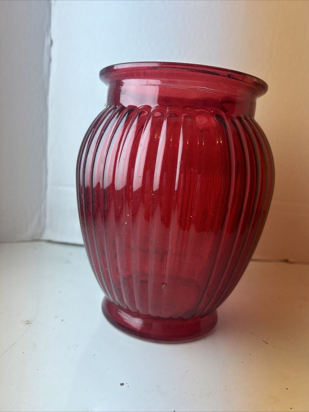 CHRISTMAS RED 7.5”T x 5”W VASE-1 800 FLOWERS. Read Description